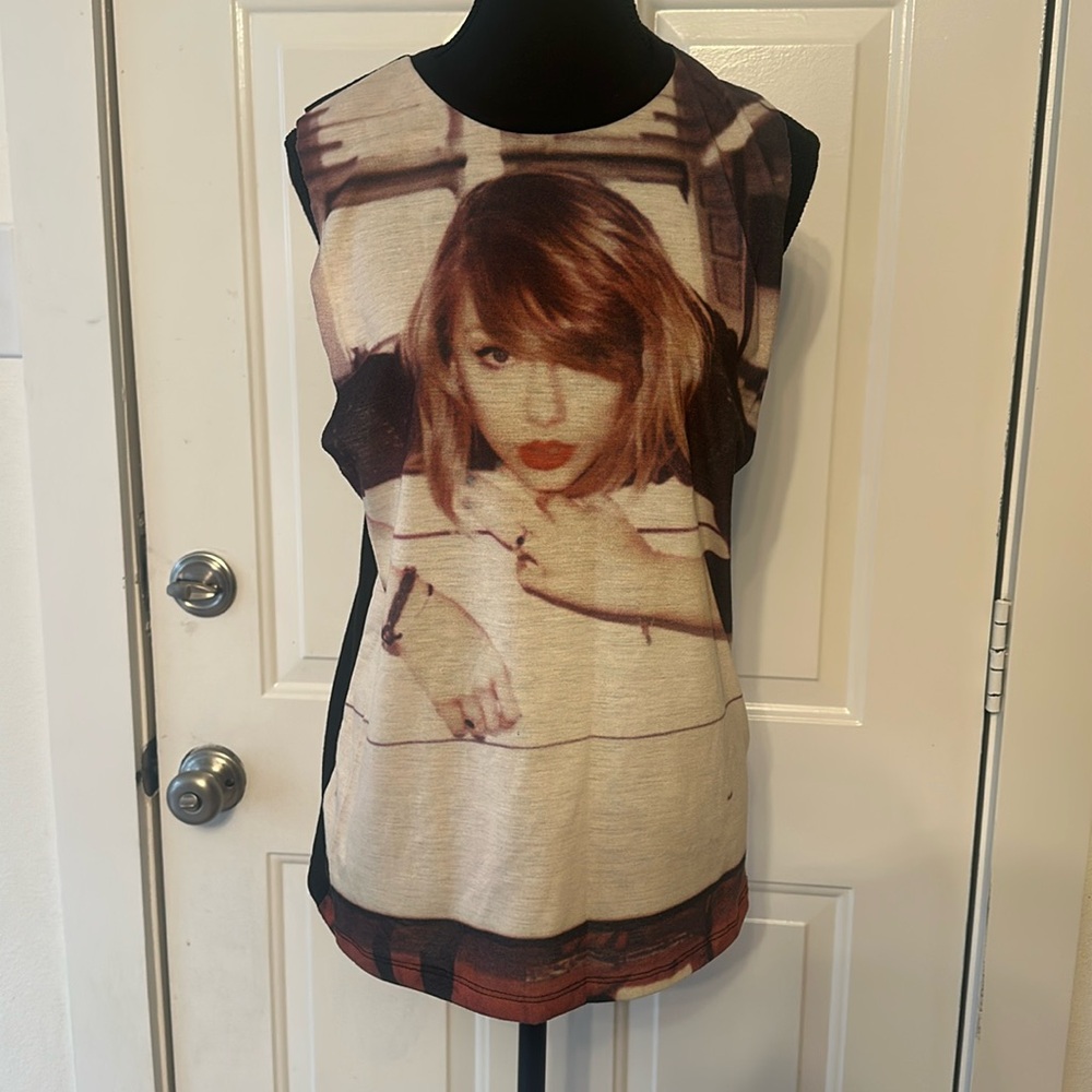 Taylor Swift 1989 Tank Top Size Small